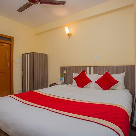 Oyo 297 Hotel Aayam Katmandu Eksteriør bilde
