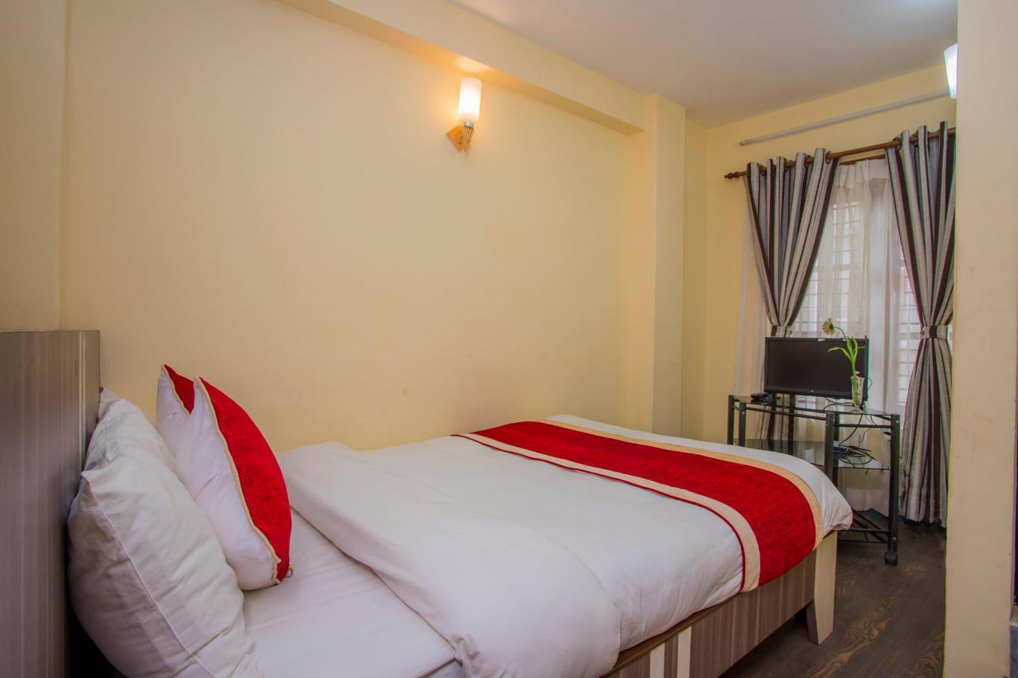Oyo 297 Hotel Aayam Katmandu Eksteriør bilde