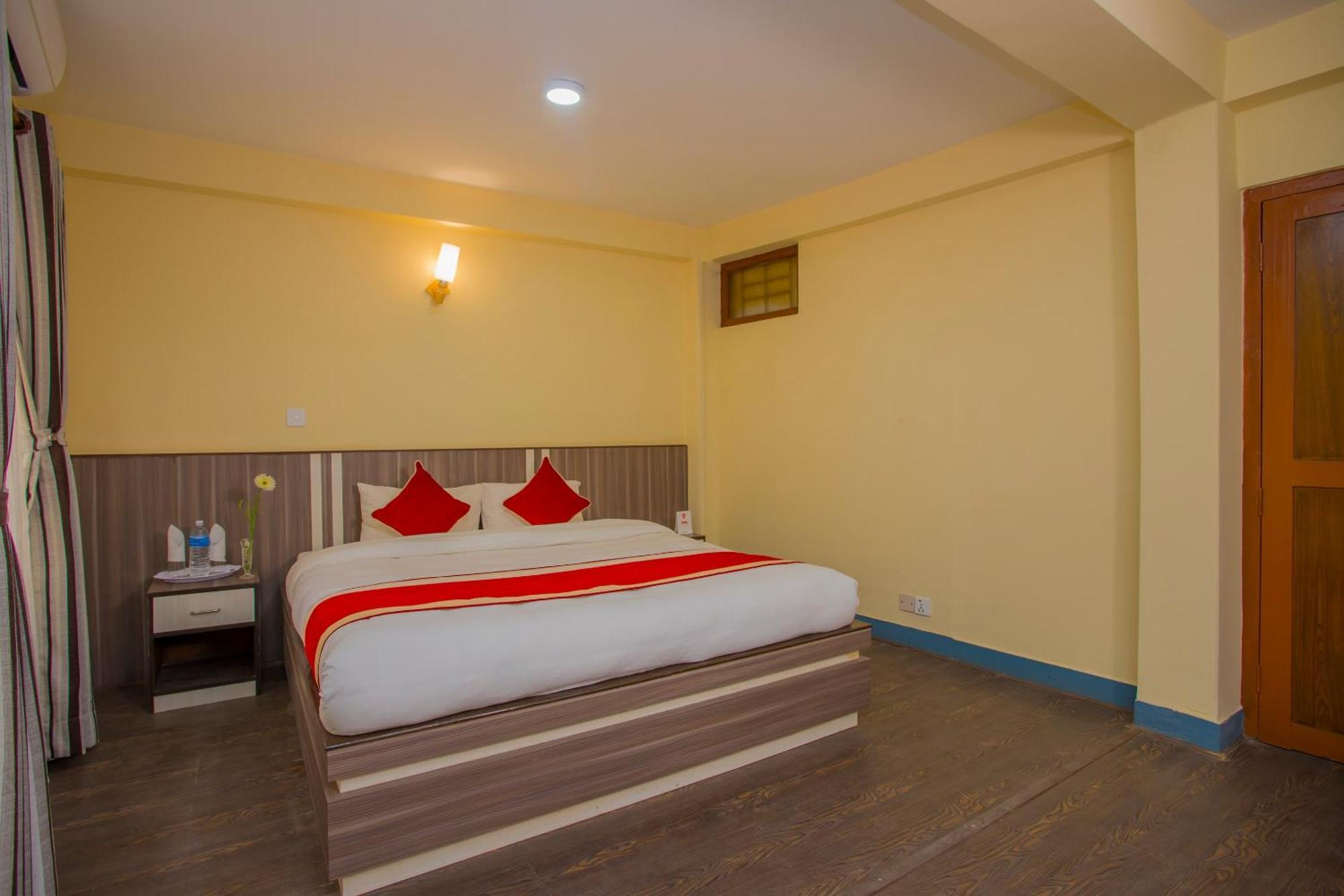 Oyo 297 Hotel Aayam Katmandu Eksteriør bilde